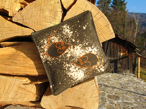 Podmyšák - myši kafařky — foto 1