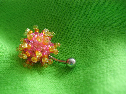 Piercing střapatá kulička — foto 1