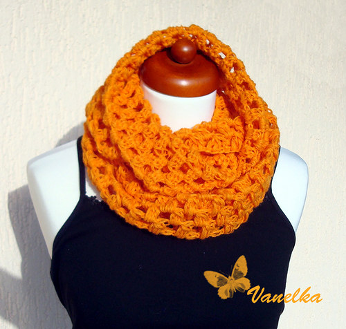 Orange caress - háčkovaný nákrčník — foto 1