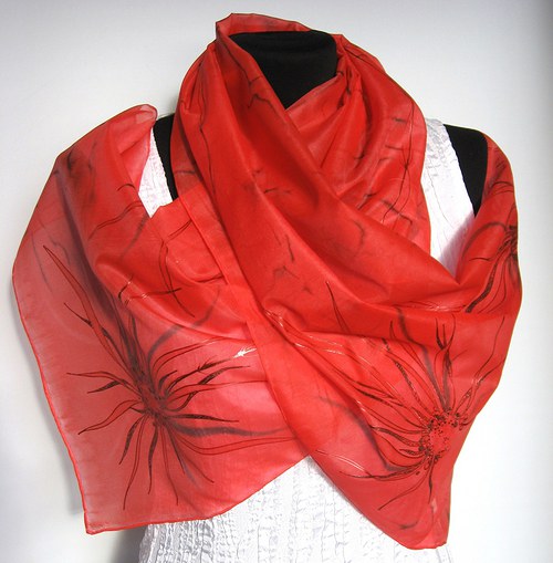 EVEMODE - hedvábný šál"Red flower" — foto 1