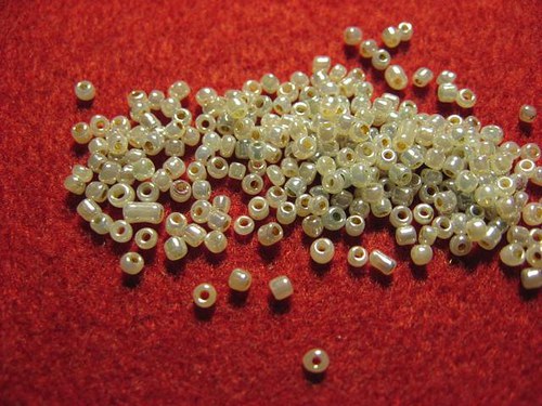 Rokajl stříbrný 2.5 mm 10/0 (cena 10gr)