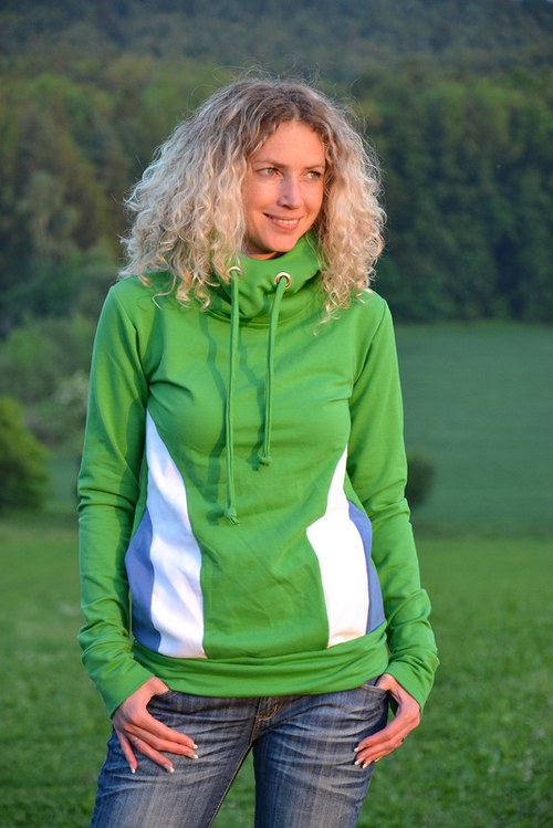 Zelená mikina — foto 1