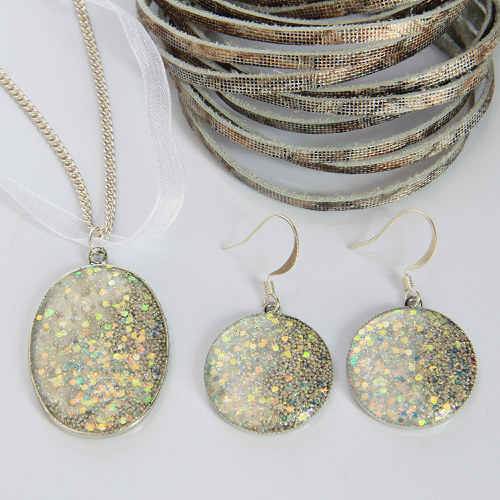 Sada náušnice a náhrdelník GLITTER bílá — foto 1