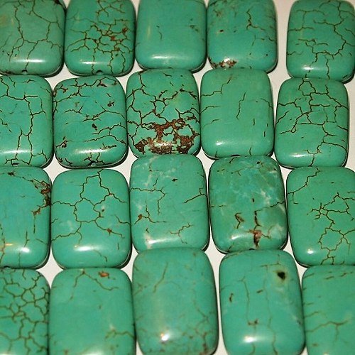 Tyrkys - Tykenit obdelník 25x18x8 mm (cena 2ks)
