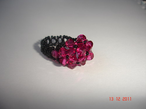 Prstýnek Swarovski barva Fuchsia — foto 1