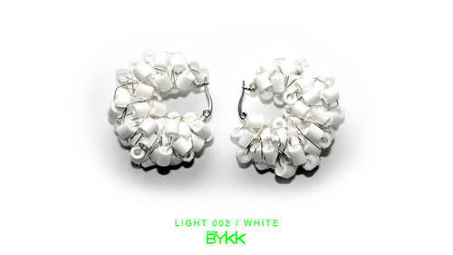 LIGHT 002 / WHITE — foto 1