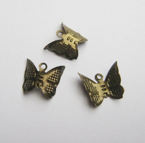 Motýlek cca10 x 10 mm - 10 ks — foto 1