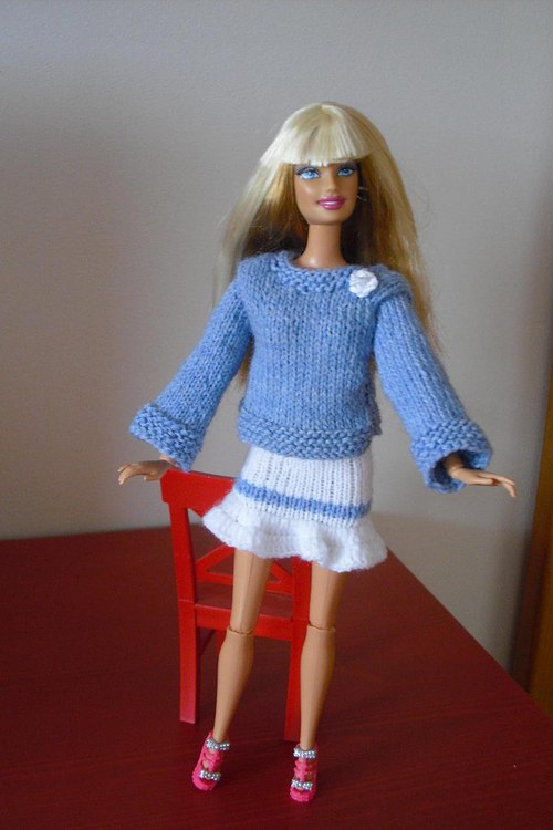Svetr se sukní pro barbie — foto 1
