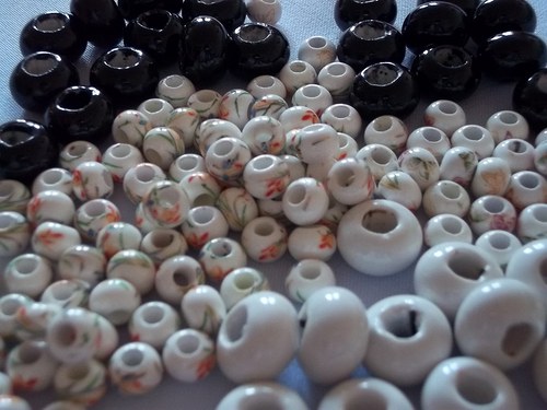 Keramické a porcelánové korálky — foto 1