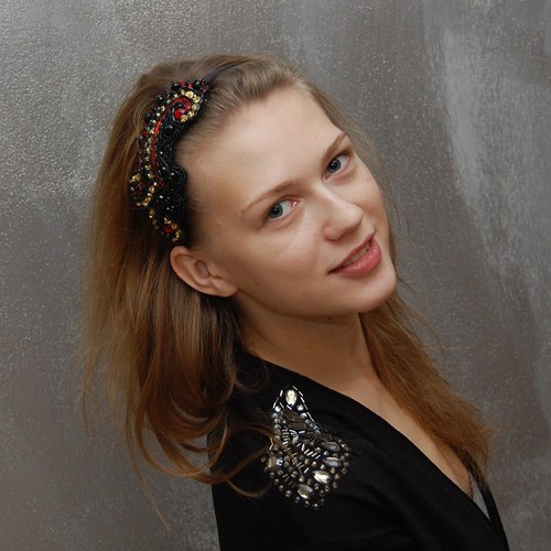 Láska Draka ... čelenka — foto 1