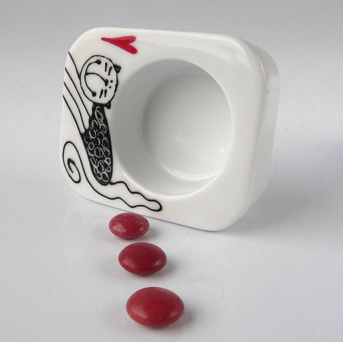 Porcelánový svícen - kočka