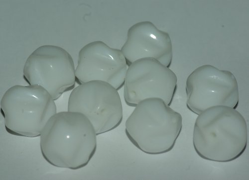 Skleněné korálky - 8 kusů — foto 1