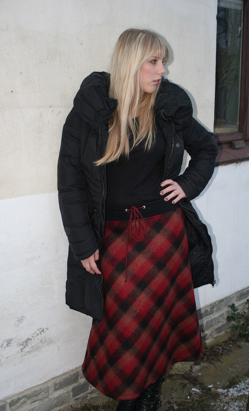 Teplá sukně kostka — foto 1