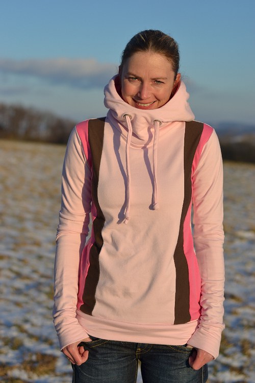 Růžová mikina — foto 1