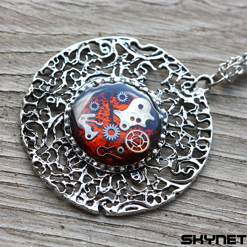 Oranžový amulet — foto 1