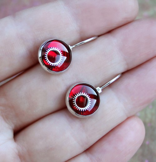 Red circles — foto 1