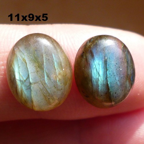 Labradorit -cabochon - pár — foto 1