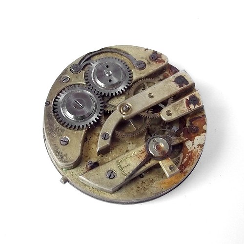 Strojek z cibulí - staromosaz - STEAMPUNK — foto 1