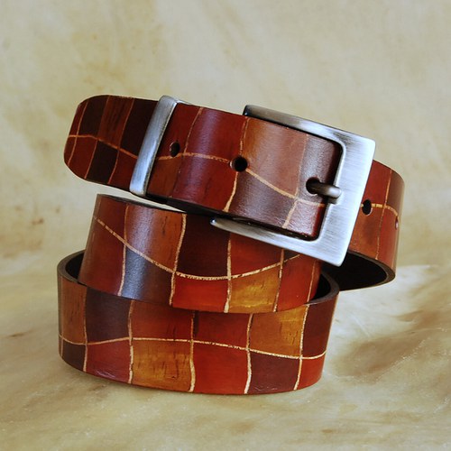 Kožený opasek s voskovou batikou — foto 1