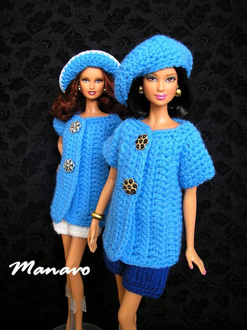 Světle modrý komplet pro Barbie I. — foto 1
