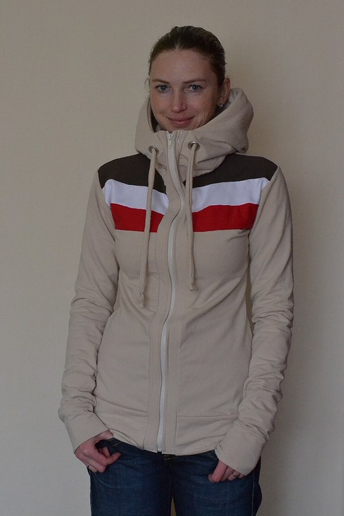 Béžová mikina — foto 1