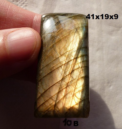 Labradorit- CABOCHON- velký — foto 1