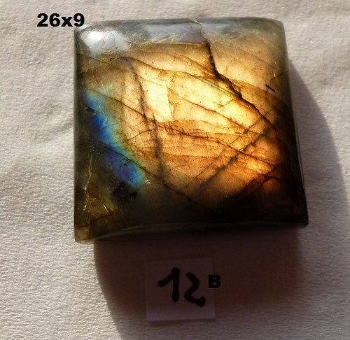 Labradorit- CABOCHON- velký — foto 1