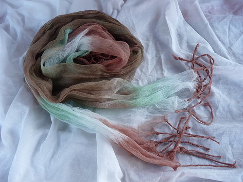 Šál z fáčoviny,zeleno-hnědý
