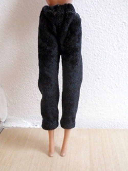BARBIE - černé sametové kalhoty — foto 1