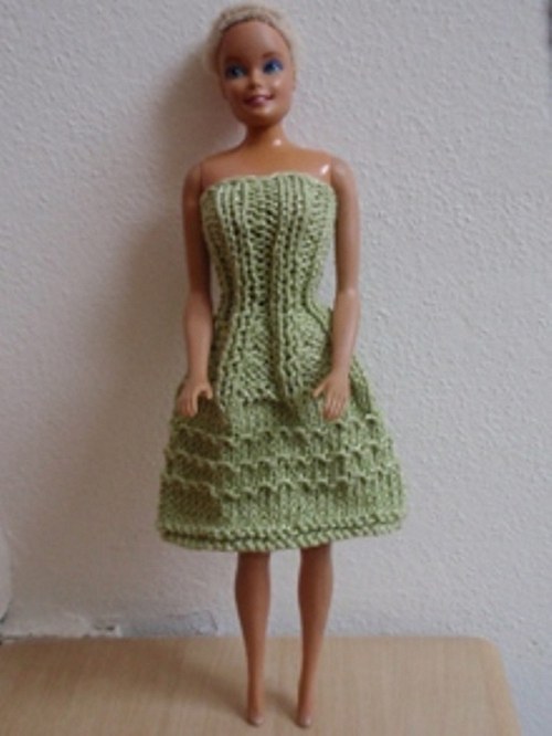 BARBIE - zelené šaty — foto 1