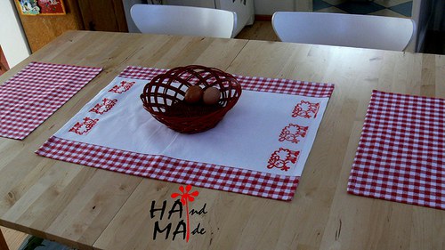Ubrus s ovečkami1- sleva — foto 1