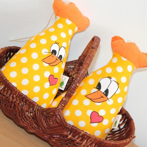 Dvě praštěná kuřátka (č.2) — foto 1
