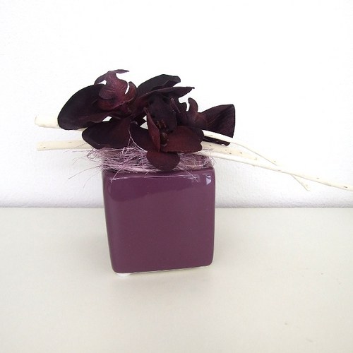 Černá orchidej v krychli — foto 1