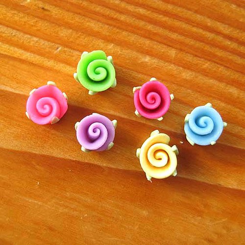 Fimo Růžičky 10mm - 10ks
