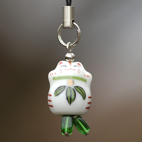 Maneki neko přívěšek — foto 1