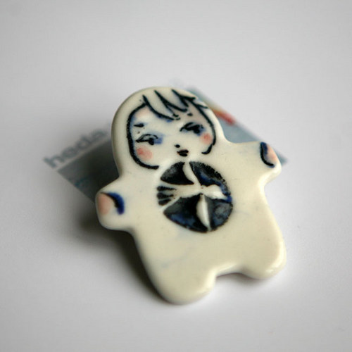 Ono ...let's fly (porcelánová brož) — foto 1
