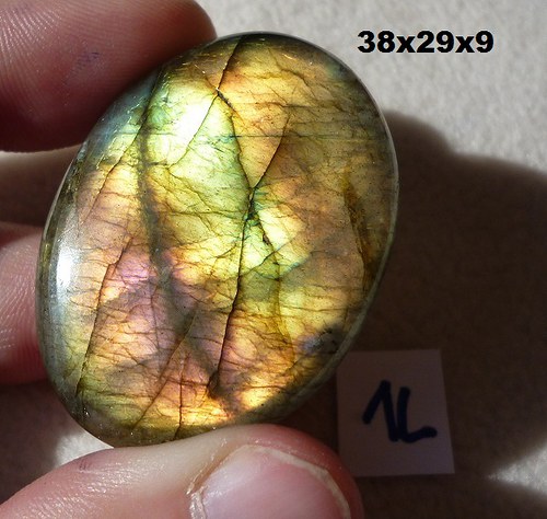 Labradorit- CABOCHON- velký — foto 1