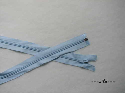 Spirálový zip (spirála 5mm) 40cm - sv. modrá — foto 1