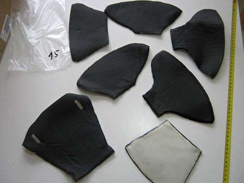 Kůže - kousky 15 — foto 1