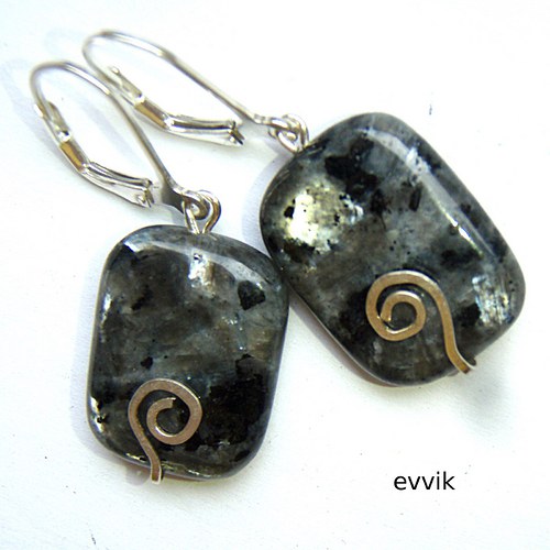 Norský larvikit — foto 1