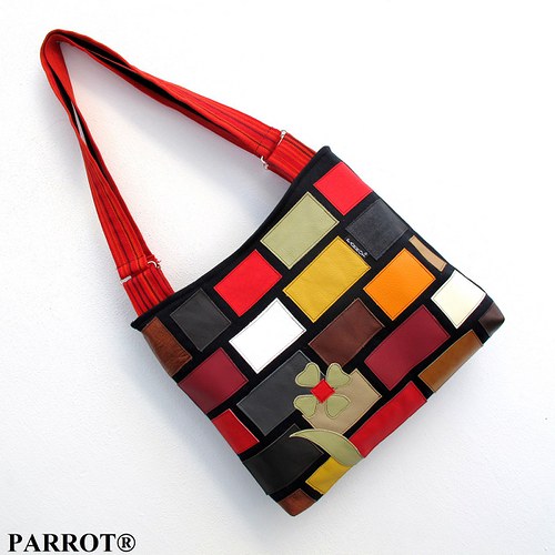 Another Brick In The Wall 2 - Parrot® — foto 1
