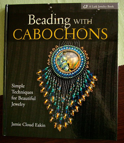 Kniha: Beading with Cabochons — foto 1