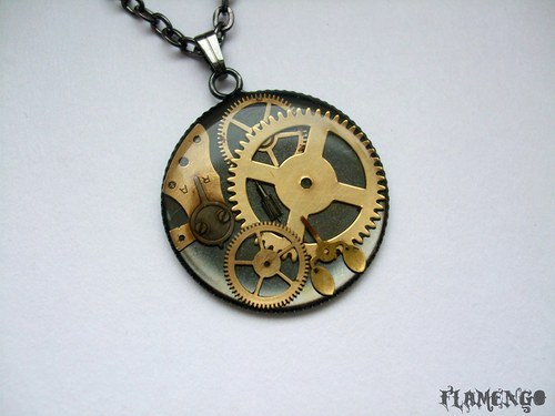 Steampunk přívěsek-kulatý — foto 1