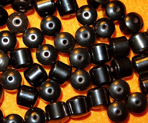 Hematit bicone 8x8mm (cena 4 ks) — foto 1