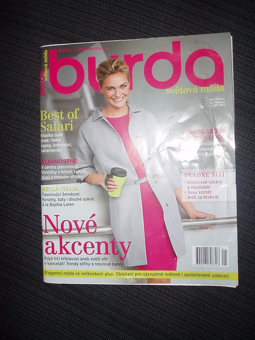 Časopis Burda 2/2011 — foto 1