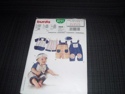 Střih Burda kids 9711 — foto 1