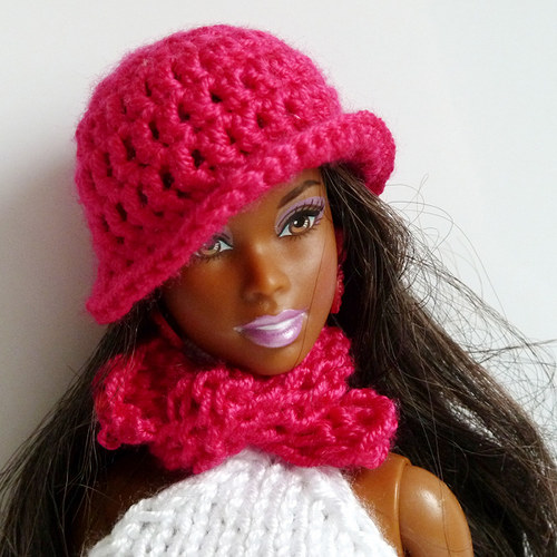 PINK klobouček a šála pro Barbie — foto 1