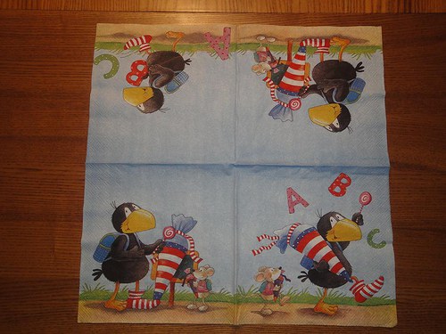 Ubrousek na decoupage - havran jde do školy