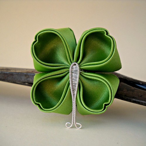 Kanzashi spona/brož Clover — foto 1