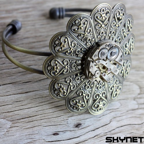 Steampunk náramek — foto 1